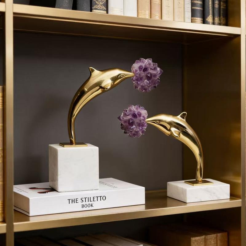 飾りつけ ドルフィン 金管楽器 アメジスト 芸術品 ラッキーアイテム リビング 室内装飾 かざり付ける品 執務室 事務机 見せびらかす 介護ホーム飾りつけ 水 開運 飾りつけ オブジェ 金属元素芸術 珠玉 声遣い あき場所監督