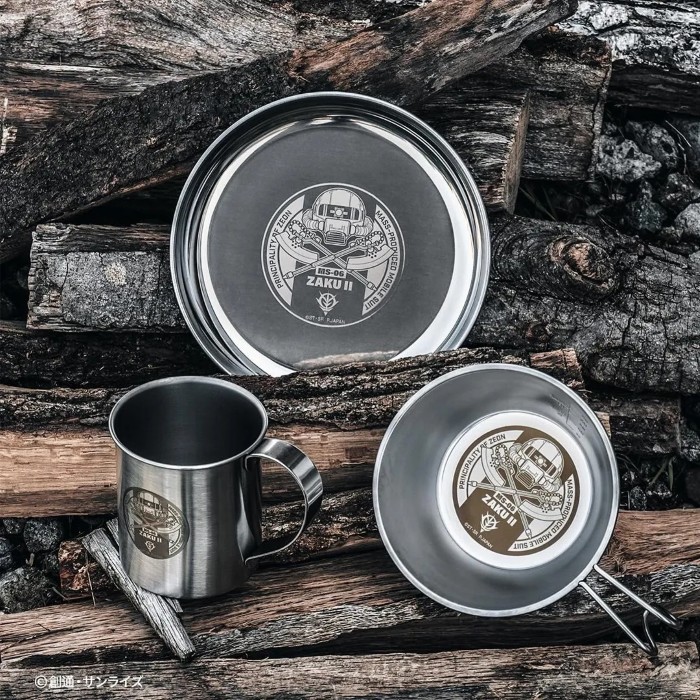 3点セット ザクll マグカップ プレート シェラカップ ステンレス製 機動戦士ガンダム コップ 皿 タフ 丈夫 アウトドア キャンプ 登山 食器 軽量 高耐久 加熱 日本製 新潟県燕市 バレンタインデー画像