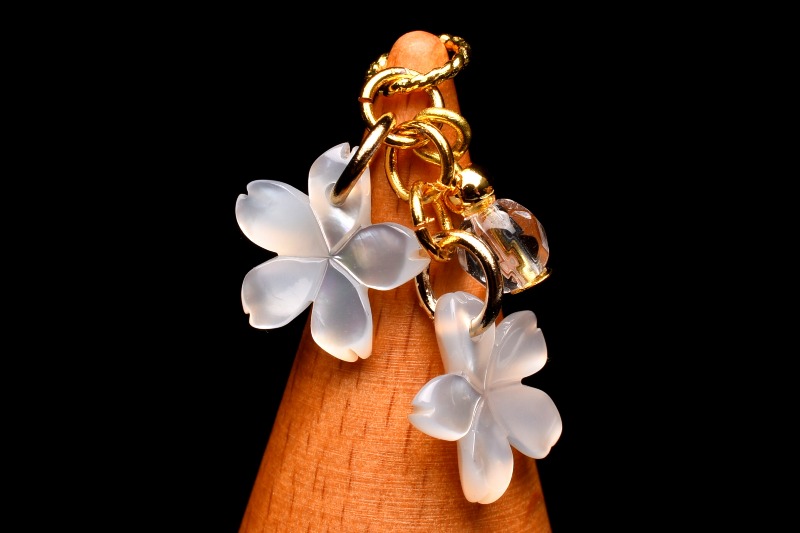 楽天市場】天然石アクセサリー チャーム 季節のお花シリーズ 薔薇