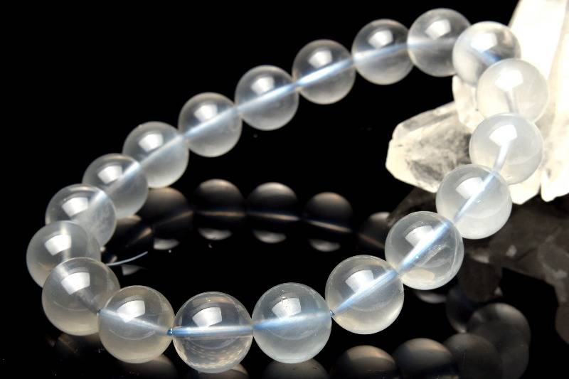 楽天市場】ラビットヘアルチルクォーツAAA 石径約12.7-13.7mm 約50.3g