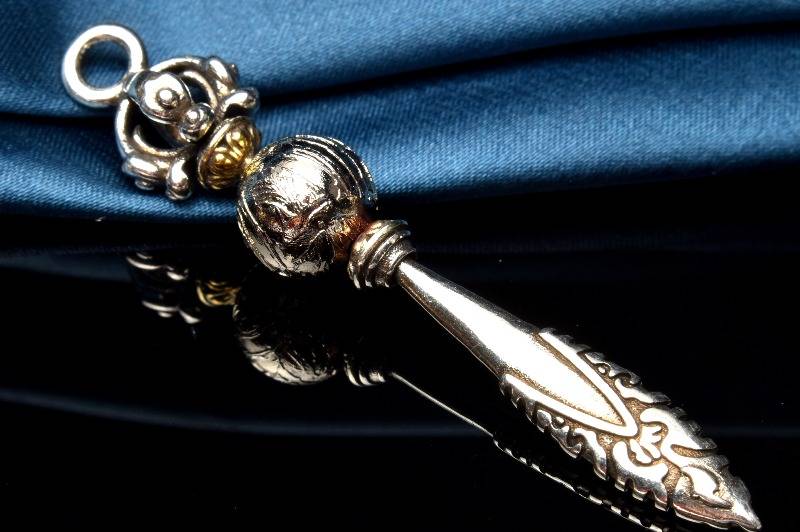 楽天市場】隕石 ペンダントトップ アルタイ隕石 （ウイグル自治区産