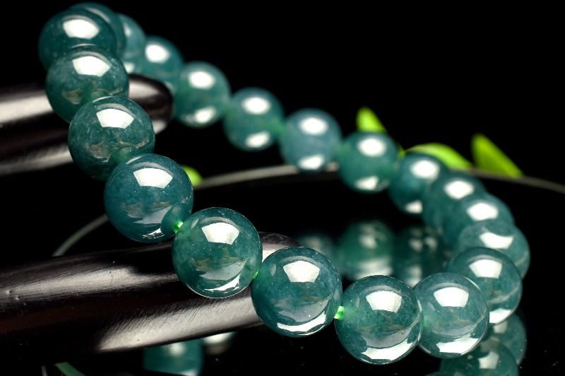★(ミート！)グアテマラ翡翠 12ミリ珠 ブレスレットB(SA) 翡翠 ブレスレット 12mm ミャンマー産 ひすい 天然石