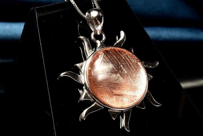 スウェーデン産Silver925◇ ギベオン(メテオライト隕石)　15mm　ピンクゴールドコーティング 太陽 ペンダントトップ アクセサリー 1個売り _PRG2357-3