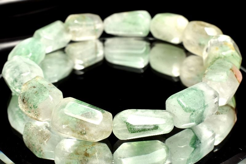 【20％OFF!】【１点物】山入り！ エメラルドグリーンファントムクォーツ　14.5-18x7.5-12mm　原石ラフカット ブレスレット アクセサリー _MC1889