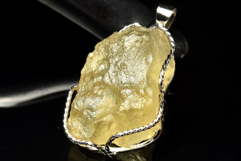 楽天市場】Silver925◇希少高品質 リビアングラス 12x12mm 星型 天然石