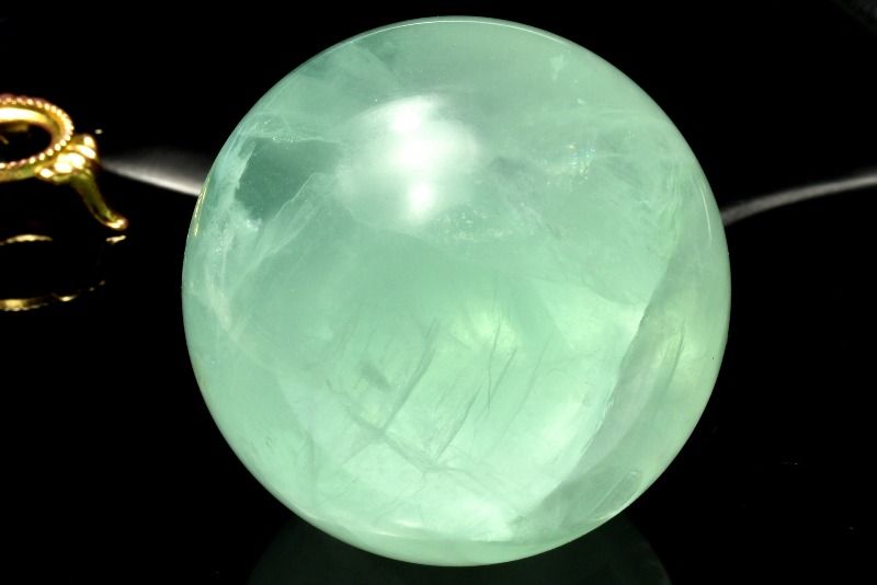 【1点物】高発色◇大玉 フローライト 66mm 丸玉(台座付き) スフィア _CG7338【宅急便のみ】