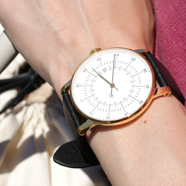 美品 ナバ デザイン ORA UNICA 36mm メンズ クォーツ 腕時計 糸くずが時間を表示！？とにかくユニークな腕時計Ora Unica