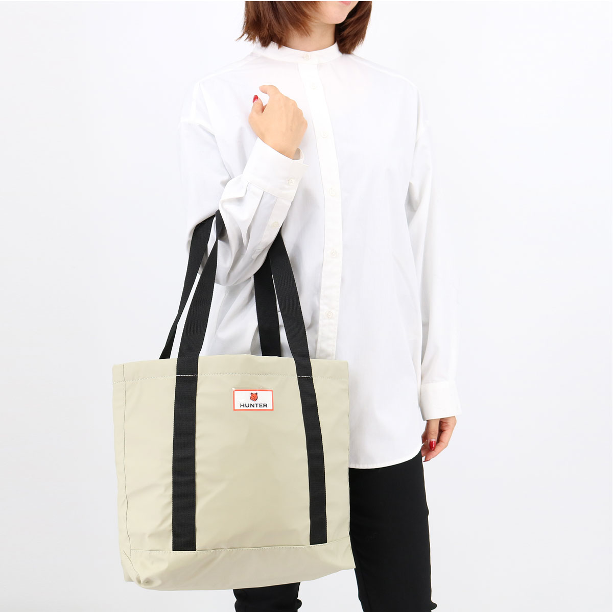 ■MAISON KITSUNE×HUNTER メゾンキツネ×ハンターコラボ トートバッグ HXRU0069252 TOTE 撥水コーティング ロゴラバーパッチ フォックスヘッド A4収納可能 ユニセックス ブランド