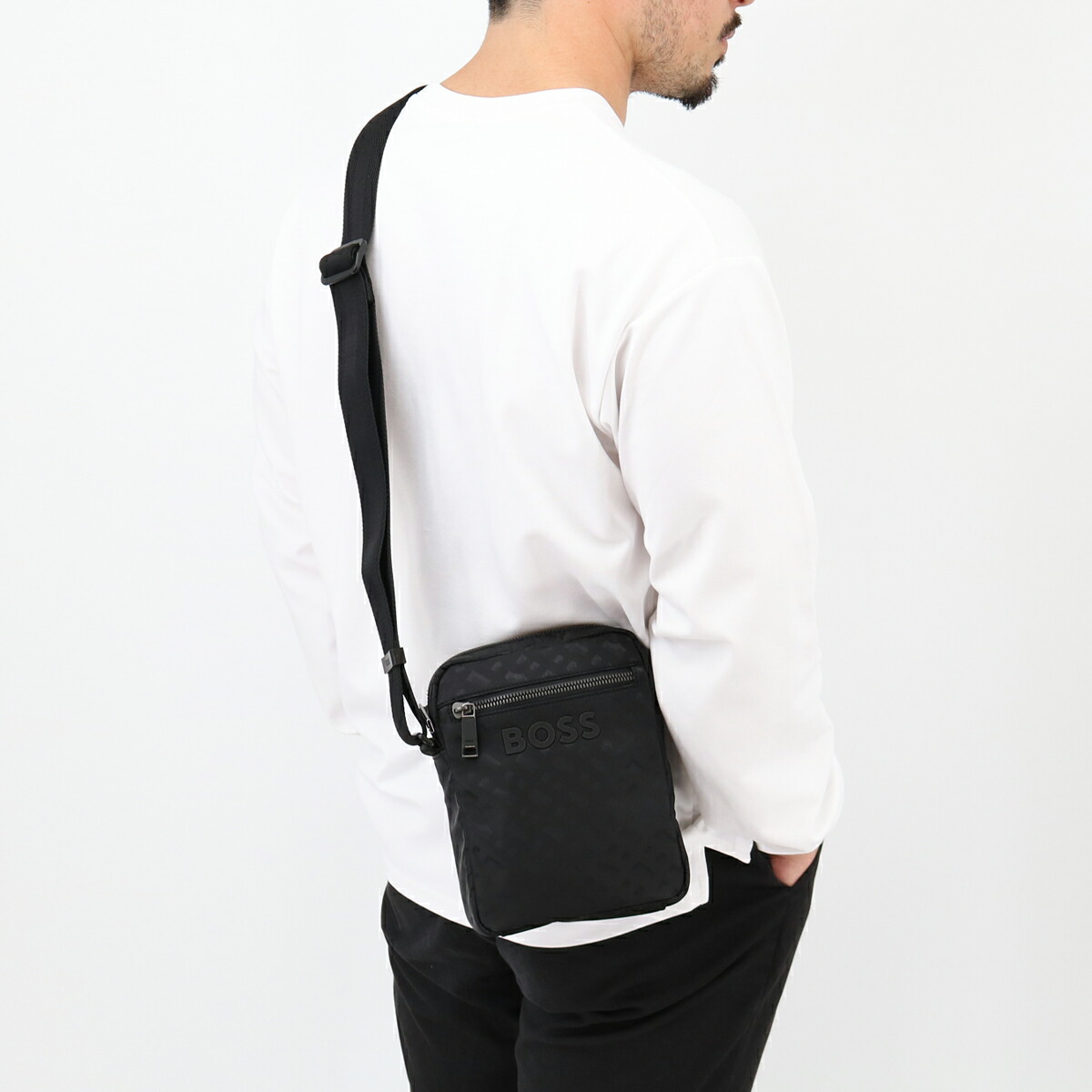 HUGO BOSS★ロゴ クロス ショルダーバッグ ポシェット★ハート型 ヒューゴボス HUGO BOSS ショルダーバッグ クロスボディバッグ