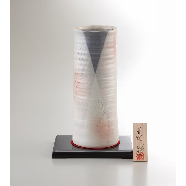 【 送料無料 最新 春ギフト 】 美濃焼 手描工房 筒型花瓶 花瓶 フラワーベース 日本製 伝統 モダン クラッシック スタイリッシュ 新築 引越祝い 結婚祝い 新成人 新社会人 就職祝い 還暦 退職祝い 周年記念 創立記念 開業祝い