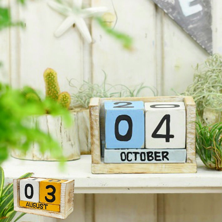 万年カレンダー カレンダー 卓上 ブロックカレンダー ハワイアン 雑貨 置物 インテリア 小物 おしゃれ ウッドキューブカレンダー 木製 ライトブルー イエロー Educaps Com Br