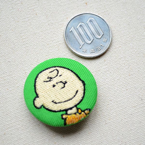 楽天市場 刺繍ブローチ スヌーピー チャーリーブラウン Peanuts ピーナッツ S02b1119 ワッペン アイロン ブランド 通販 アップリケ ブレザー バッチ ブローチ キャラクター ワッペン通販 ワッペンストア