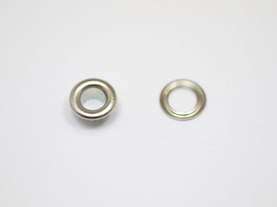 【箱売り】ハトメリング #200 Ni 口径φ4粍 5000ヶ【貨物輸送無料】 [なめし革手工芸品ぱれっと]  なめし革手工芸品まとめ買い（業販） ハトメリング箱売り