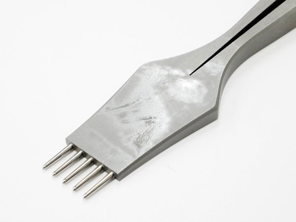 【IZZZI】丸目打 5本歯（Round Pricking Irons） 4.0粍投球【貨物輸送無料】 【電子メイル便選りわける可】 [手工芸品社]  なめし革手工芸品物の具 菱ミシン目 菱目殴り付ける