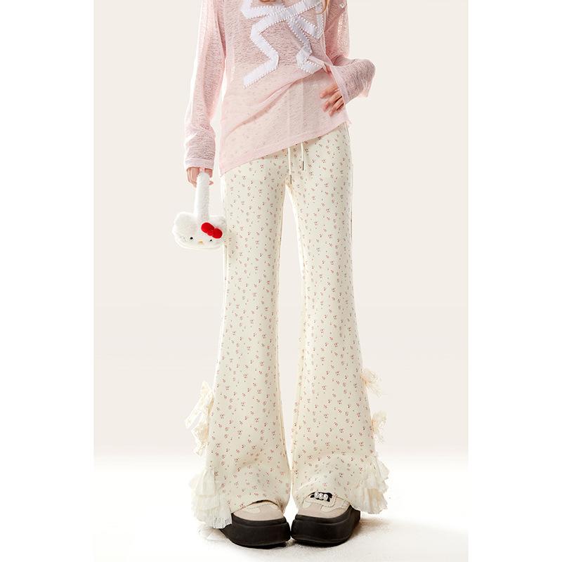 パンツ レディース 蝶結び レース 花柄 微フレア カジュアル スリムフィット 春秋 普段使い ボトムス フラワープリント 軽やか シルエット