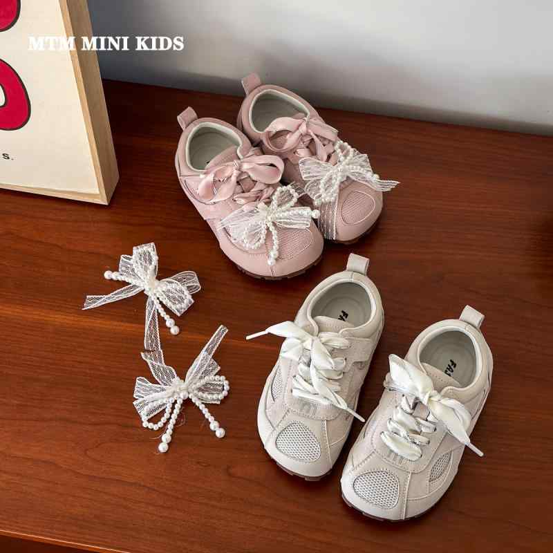 スニーカー 女の子用 メッシュ素材 子供用 トレーニングシューズ 歩き始め 通気性 軽量 柔らかい 春用 普段使い 伸縮性