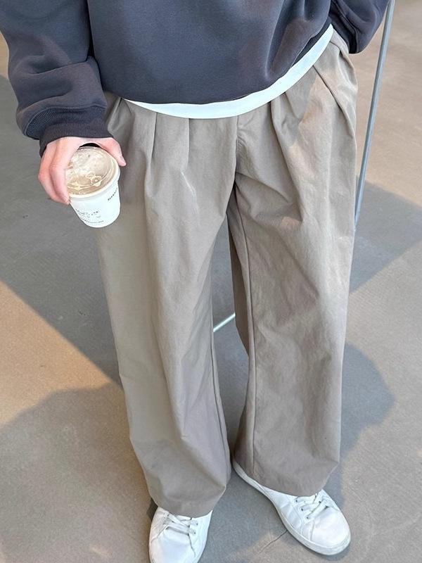 メンズ パンツ プリーツ カーゴ スタイル ゆったり ロング丈 春秋 カーキ 色 シンプル 普段使い 軽量 伸縮性