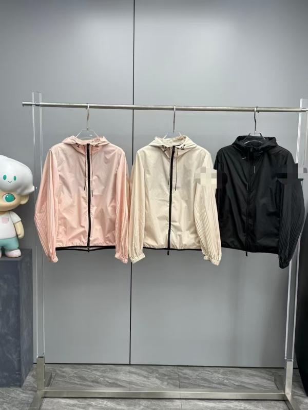 UV撥ねのける パーカー レディース 当たること冷感 レディース ボンネット付き添い人 UV撥ねのける アウター 夏用 対照ファスナー ドローコード 酉の方角合わせる ウィンドブレーカー 軽さ 吸湿速乾 うつり変わり 通い 普段使い走り 伸縮性 高役立つこと