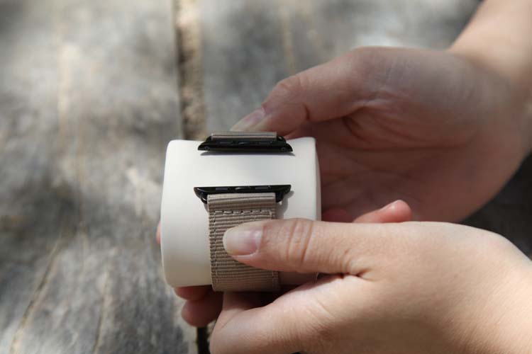 アップルウォッチ 44mm 40mm 38mm / 42mm用 各シリーズ 専用バンド Apple watch ベルト バンド 交換バンド 連結パーツ付属 取り付け簡単 38mm 42mm 40mm 44mm ビジネス ナイロン 【harusport_d19】 アップルウォッチ 44mm 40mm 38mm / 42mm用 各シリーズ 専用バンド Apple watch ベルト バンド 交換バンド 連結パーツ付属 取り付け簡単 38mm 42mm 40mm 44mm ビジネス ナイロン 【harusport_d19】