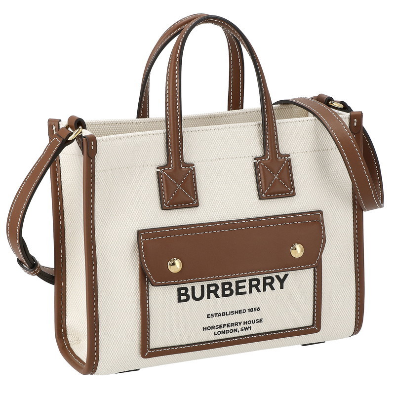 バーバリー BURBERRY 8044143/A1395 ハンドバッグ 送料無料 ブランド 高級 贈り物 ギフト プレゼント 誕生日 87,467円