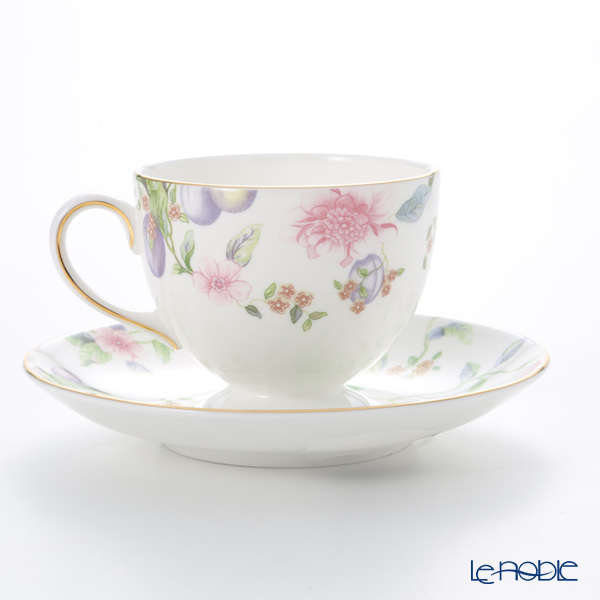 ウェッジウッド Wedgwood スウィートプラム ティーカップ ソーサー リー おしゃれ かわいい コーヒーカップ 紅茶カップ ブランド ギフト 高級 結婚祝い お祝い 正規品直輸入 内祝い 食器 ウエッジウッド プレゼント 花柄