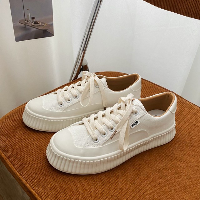 楽天市場 厚底スニーカー ローカットスニーカー 厚底 スニーカー レディース 白 黒 紐靴 プラットフォーム 韓国 ダッドスニーカー カジュアル シンプル ｌｅａｐ