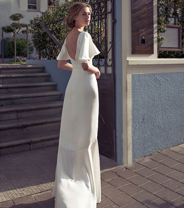 楽天市場 ウエディングドレス 大きいサイズ ウエディングドレス 白 二次会 花嫁 ウエディングドレス 袖あり フレアスリーブ リゾートウエディング ｌｅａｐ