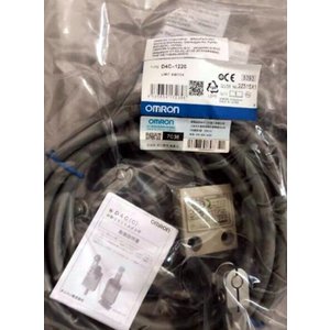 変更OK 10個セット 新品☆OMRON オムロン D4C-1303 小型セーフティ