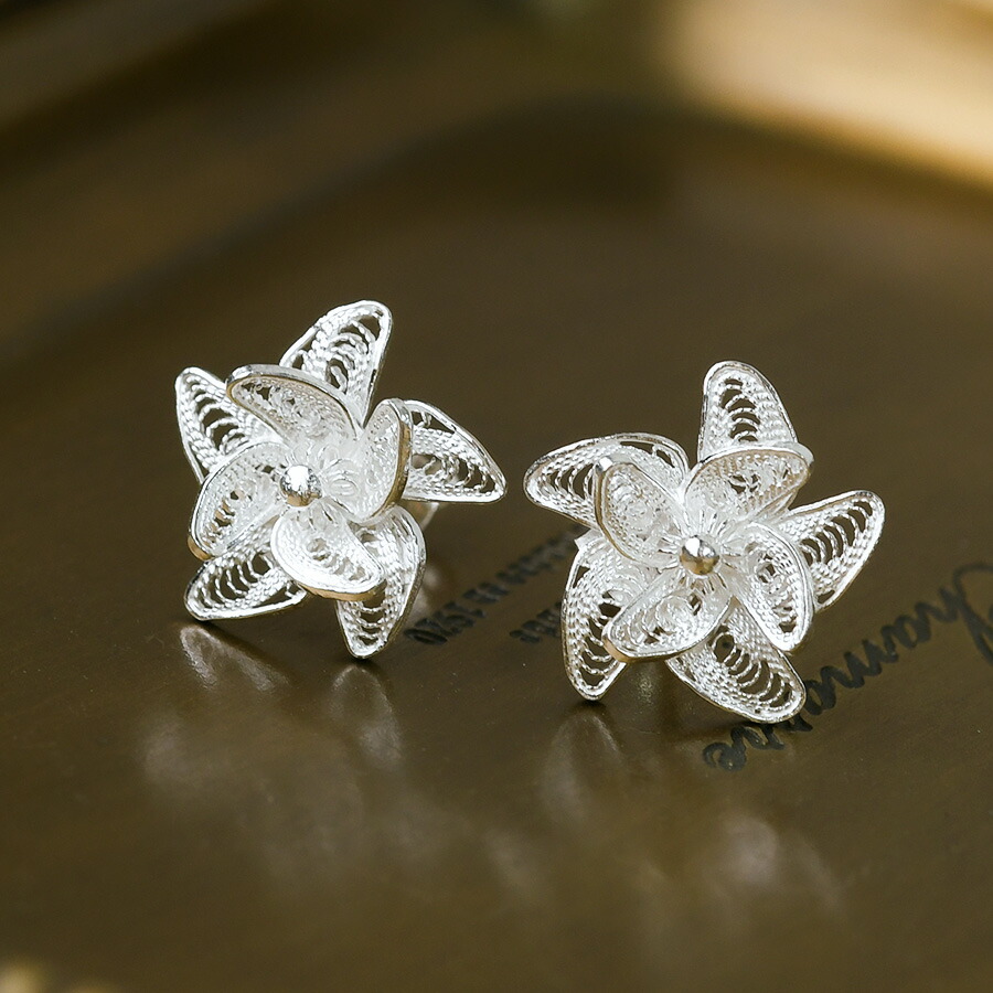 楽天市場】フィリグリー リボン ループ ピアス 美しい手仕事の繊細な銀