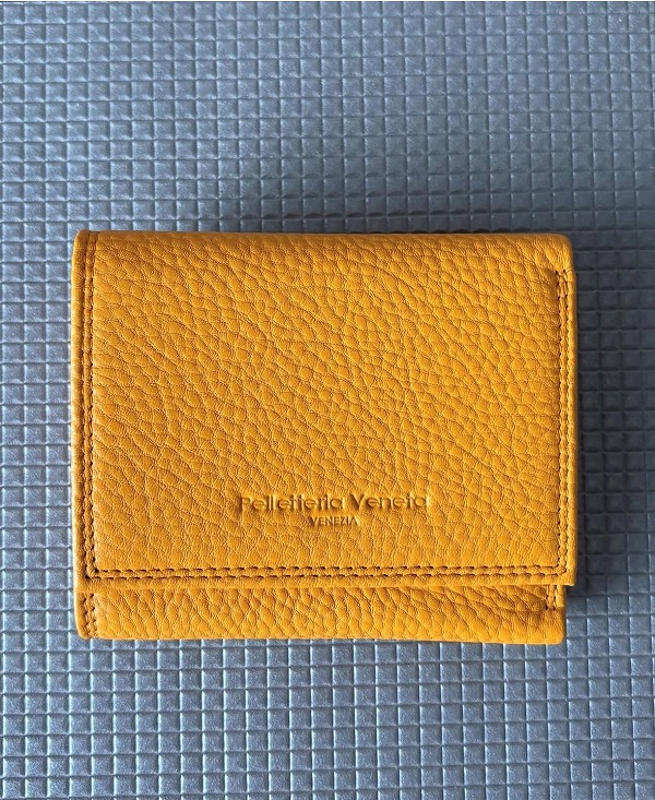 Pelletteria Veneta ペレッテリア ベネタ / PFV1518 / レザー / フラップ / 二つ折り財布 / イエロー pfv1518-ye 200 13,376円
