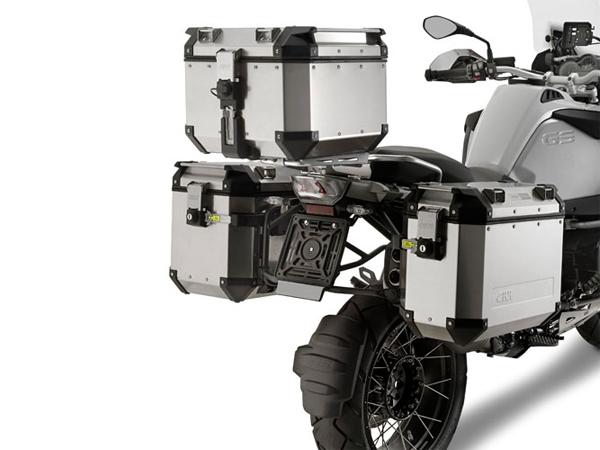 デイトナ GIVI PL5108CAM パニアホルダー 94062