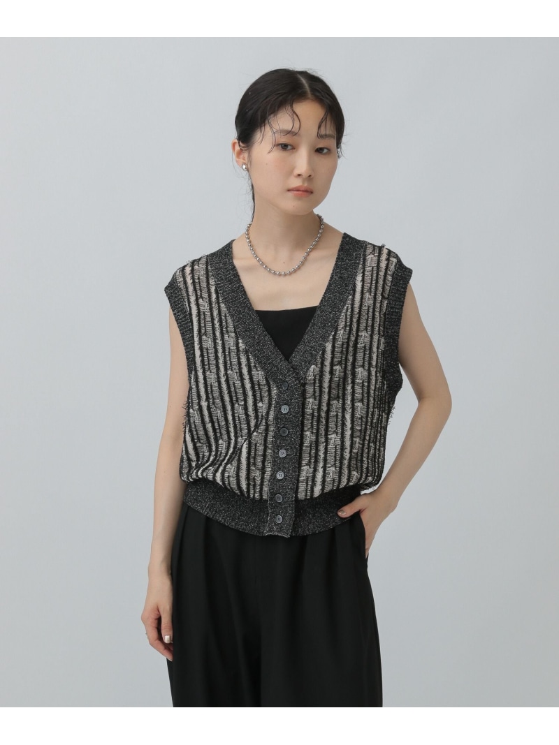 新品未使用　レプシィム 刺繍ベスト　ホワイト　完売品 今季☆人気完売】レプシィム 刺繍ベスト - メルカリ