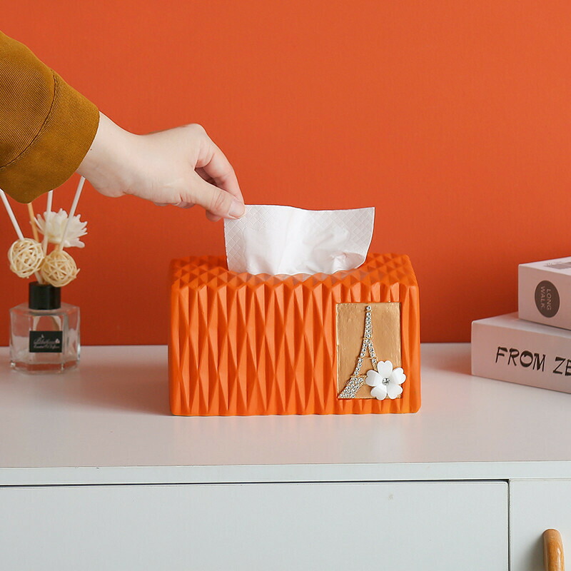 御前上等感のある ．ティッシュ入れもの