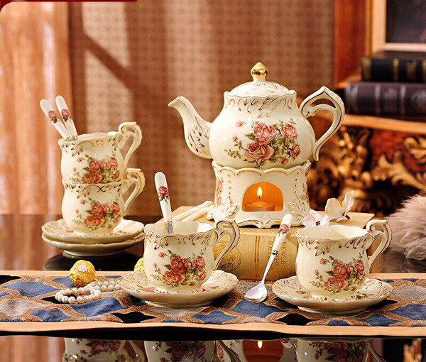 西洋ティー・コーヒーカップセット カップ＆ソーサー4客セット 花柄 姫系雜貨 上品陶磁器ティーセット