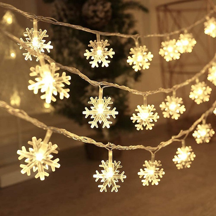 LEDイルミネーションライト 10M 100球 防水 LED雪の結晶 ストリング クリスマス飾り 電飾 8つ点灯パターン コンセント式