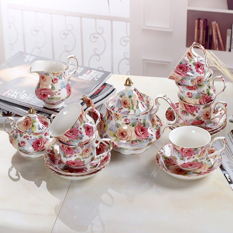 ・ ＆ソーサー6客セット ．陶磁器 花柄