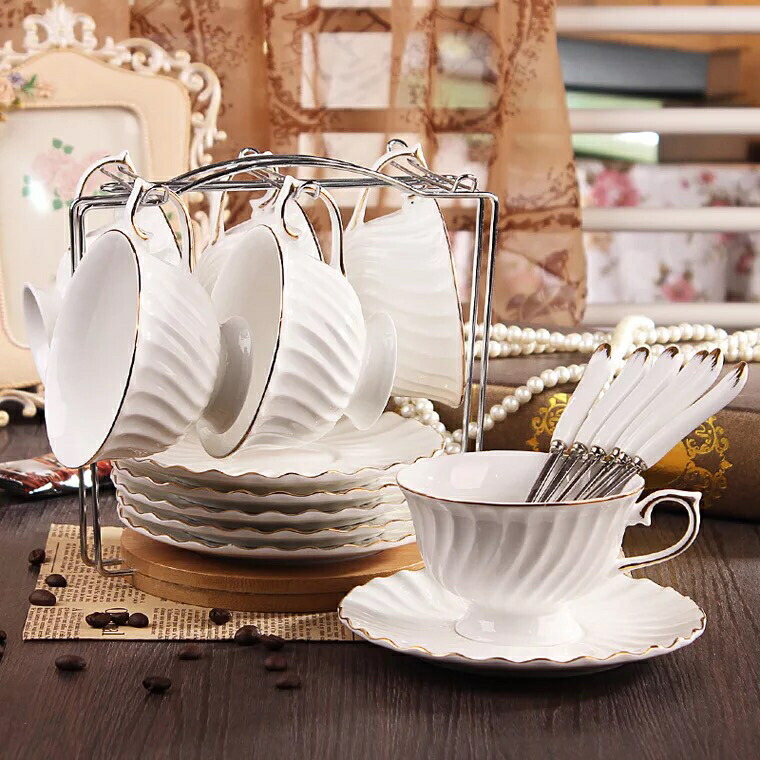 西洋ティー・コーヒーカップセット カップ＆ソーサー6客セット 豪華カップ 上品 陶磁器ティーセット