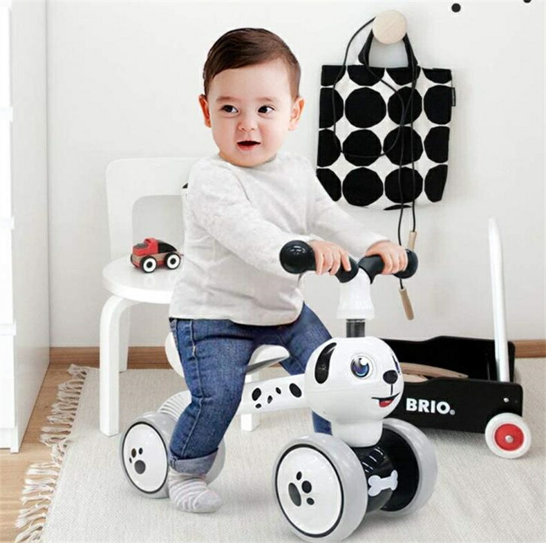 1歳から使える バランスバイク 幼児用 可愛い 軽量 アウトドアと室内兼用な遊具