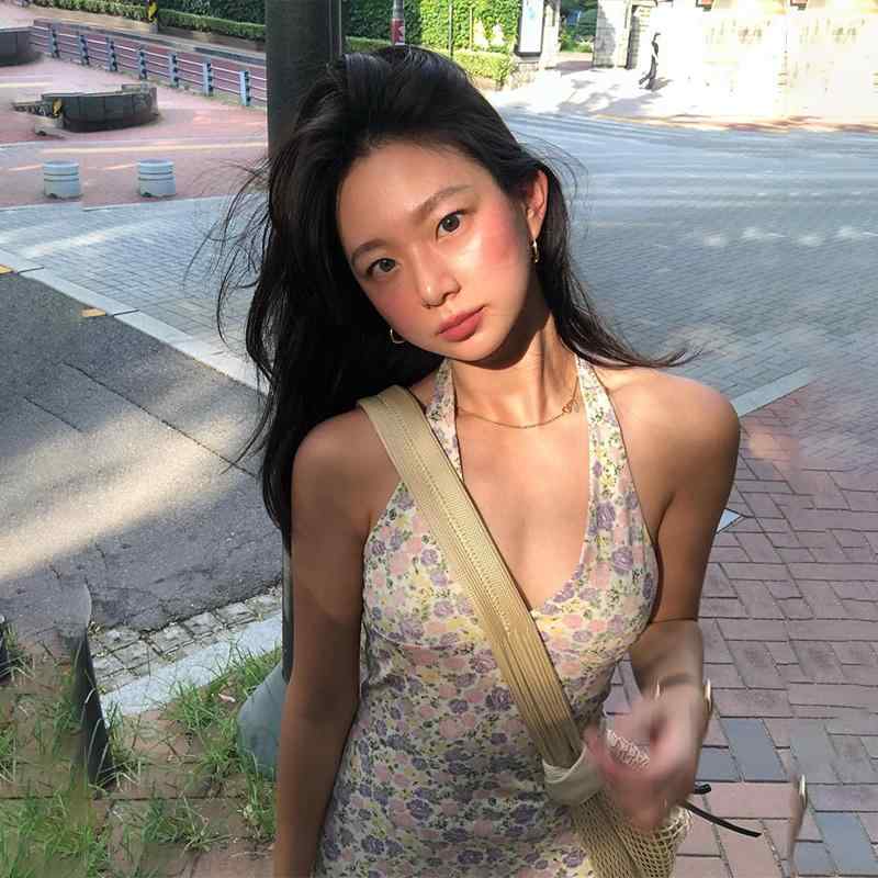 春 コーデ レディース ファッション オシャレ カワイイ シンプル きれいめ ナチュラル 上品カジュアル 婦人服 フレンチ クラシック スカート Vネック ドレス スリム 旅行