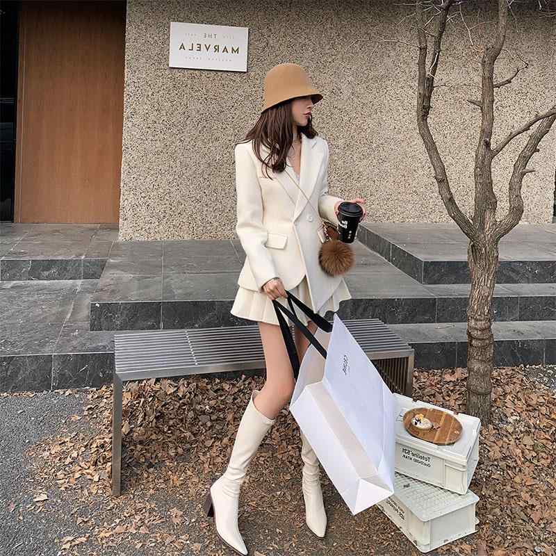 春 コーデ レディース ファッション オシャレ カワイイ シンプル きれいめ ナチュラル 上品カジュアル 婦人服 クラシック シック 白 スーツ プリーツスカート ツーピース ｜リコット