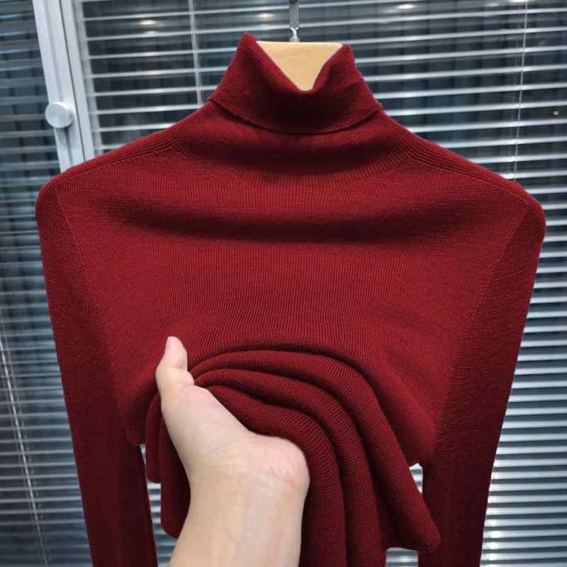 春 コーデ レディース ファッション オシャレ カワイイ シンプル きれいめ ナチュラル 上品カジュアル 婦人服 赤 ウール シャツ ソフト セーター スリムフィット インナー タートルネック セーター