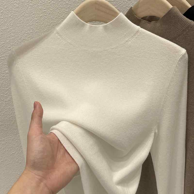 春 コーデ レディース ファッション オシャレ カワイイ シンプル きれいめ ナチュラル 上品カジュアル 婦人服 ハーフ タートル カラー ニット シャツ スリムフィット ミッド ソフト 白 セーター