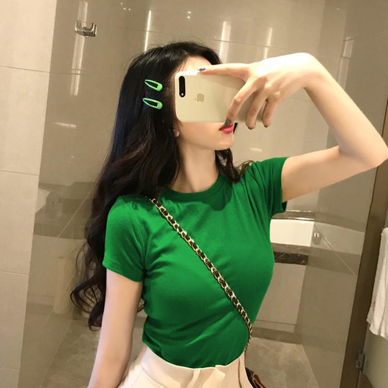 春 コーデ レディース ファッション オシャレ カワイイ シンプル きれいめ ナチュラル 上品カジュアル 婦人服 グリーン ニット Tシャツ 半袖 夏 スリム トップス