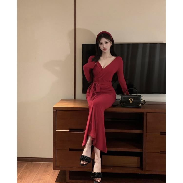 春 コーデ レディース ファッション オシャレ カワイイ シンプル きれいめ ナチュラル 上品カジュアル 婦人服 Vネック ストラップ カバー フィッシュテール ロング ドレス クリスマス 赤 5,882円