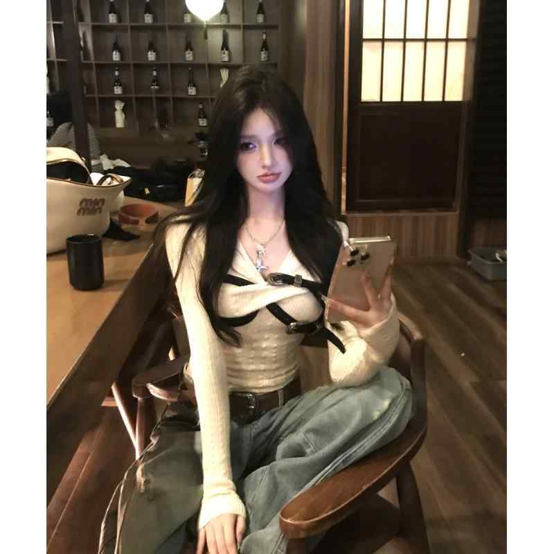 春 コーデ レディース ファッション オシャレ カワイイ シンプル きれいめ ナチュラル 上品カジュアル 婦人服 ベルト スリミング セーター スリム Vネック トップス
