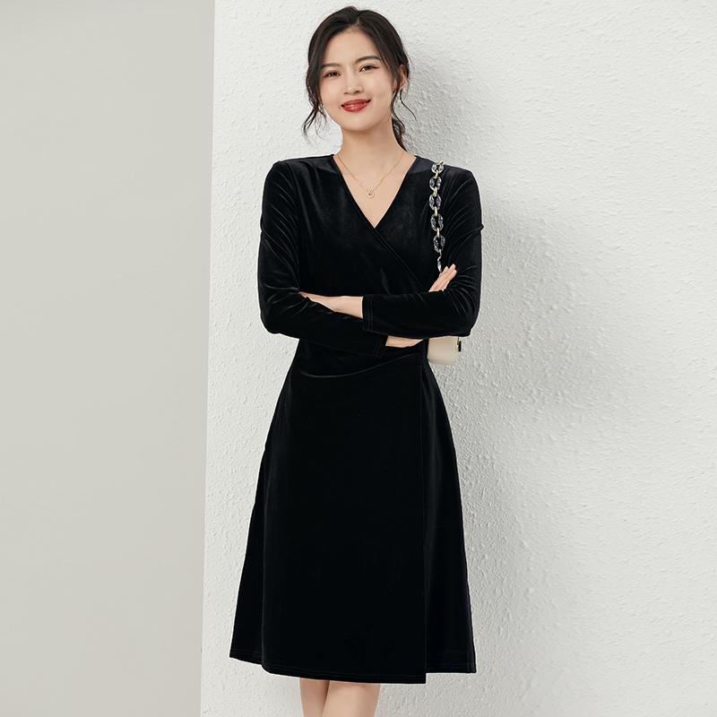春 コーデ レディース ファッション オシャレ カワイイ シンプル きれいめ ナチュラル 上品カジュアル 婦人服 ゴールド ベルベット ドレス フレンチ ハイエンド Vネック ブラック