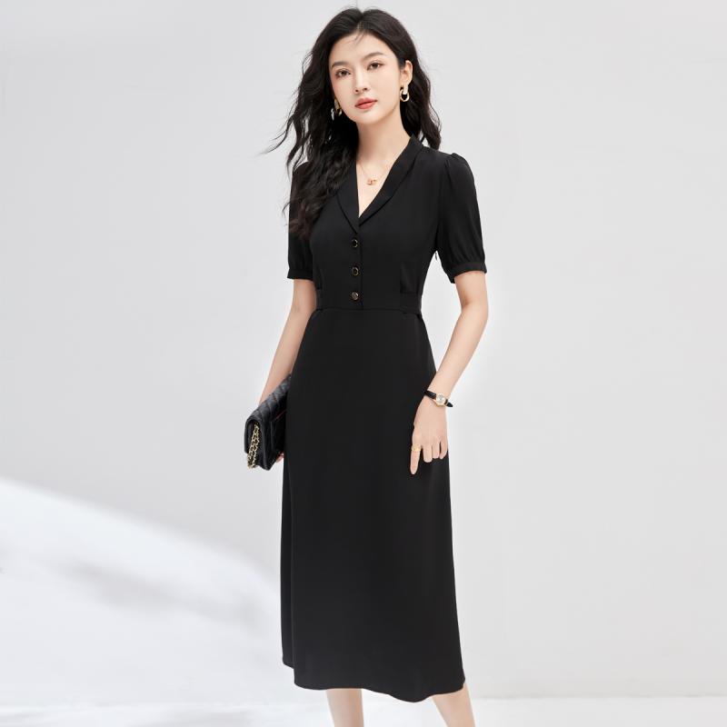 春 コーデ レディース ファッション オシャレ カワイイ シンプル きれいめ ナチュラル 上品カジュアル 婦人服 スリム ウエスト ブラック ドレス 夏 フレンチ Vネック ミドル丈|リコット