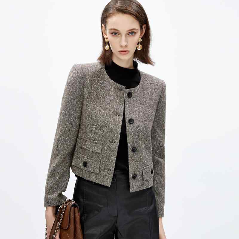 春 コーデ レディース ファッション オシャレ カワイイ シンプル きれいめ ナチュラル 上品カジュアル 婦人服 フレンチ ウール クラシック スリム スーツ ジャケット ラウンドネック トップス ｜リコット