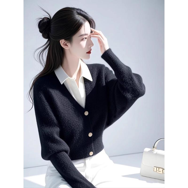 春 コーデ レディース ファッション オシャレ カワイイ シンプル きれいめ ナチュラル 上品カジュアル 婦人服 ブラック フェイク ツーピース セーター ニット トップス