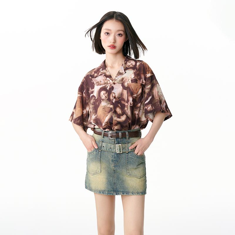 春 コーデ レディース ファッション オシャレ カワイイ シンプル きれいめ ナチュラル 上品カジュアル 婦人服 プリント クラシック ゆったり 半袖 シャツ 夏 トップス